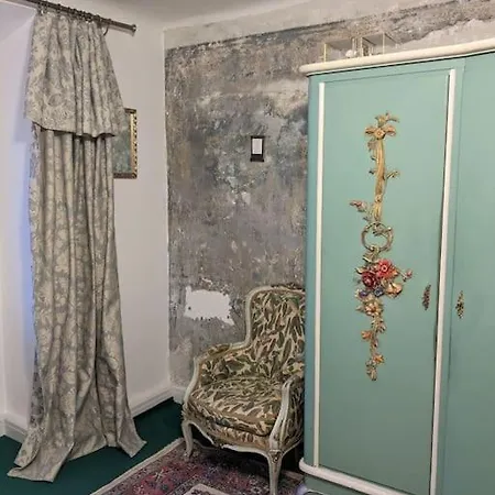Magical With Terrace Near Hradcany